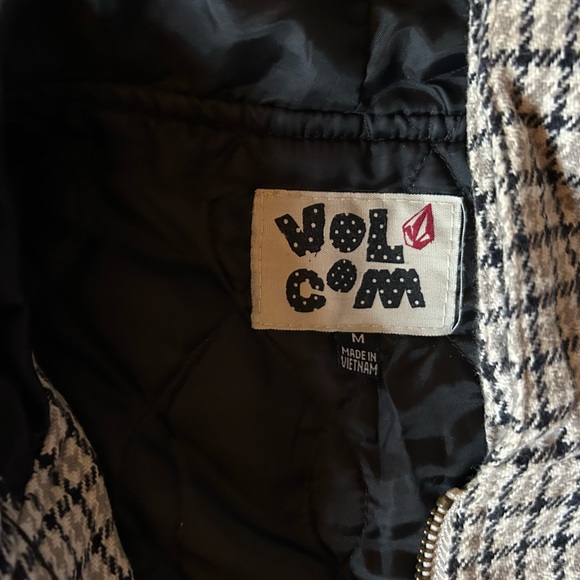 Volcom Jacket - Picture 2 of 6